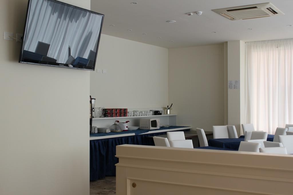 Hotel Marina Rimini Exterior photo